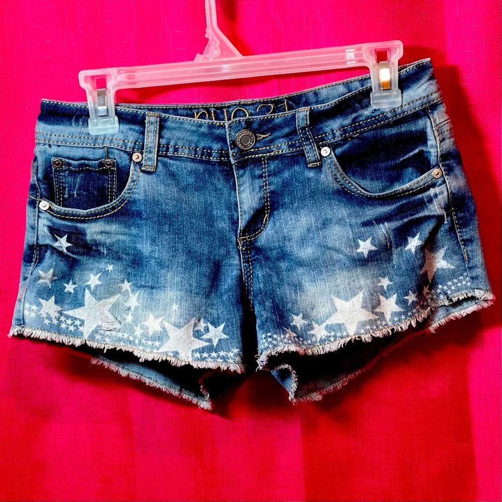 RUE21 STAR JEAN SHORTS SIZE 5/6